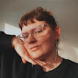 Meet your Posher, Caroline